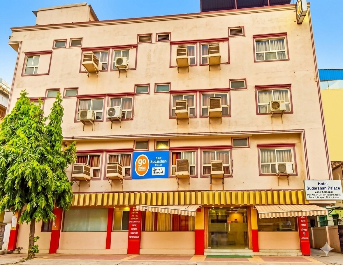 hotel sudarshan palace - Tap to explore photos
