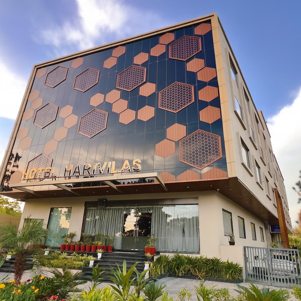 Hotel Harivilas - Tap to explore photos