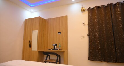 SHIVAAY GARDEN Room Type - QUEEN ROOM