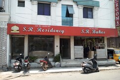 Hotel SR Guest House