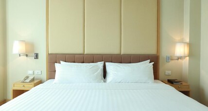 Miracle Grand Convention Hotel Room Type - Senior Deluxe Suite