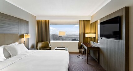 Radisson Blu Hotel Manchester, Airport Room Type - Standard Room Radisson Blu Hotel Manchester, Airport Room Type - Standard Room