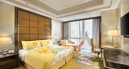 Crowne Plaza Beijing Chaoyang U-Town, an IHG Hotel Room Type - 1 King Bed Standard High Floor