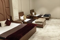 Hotel The Golden Cruise