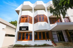 Super Townhouse Pichola Formerly Vinayak