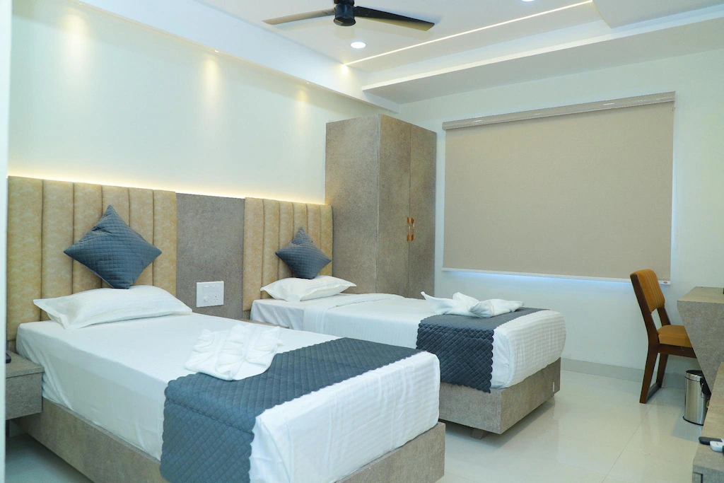 Hotel M Grand Room Type - Executive Twin Beds