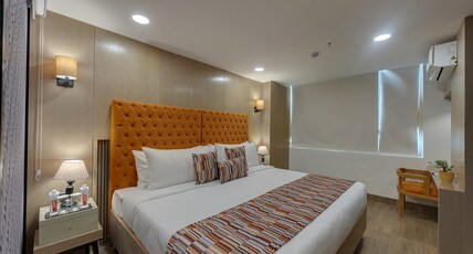 AR Suites Sohna Road Room Type - Premium Suite