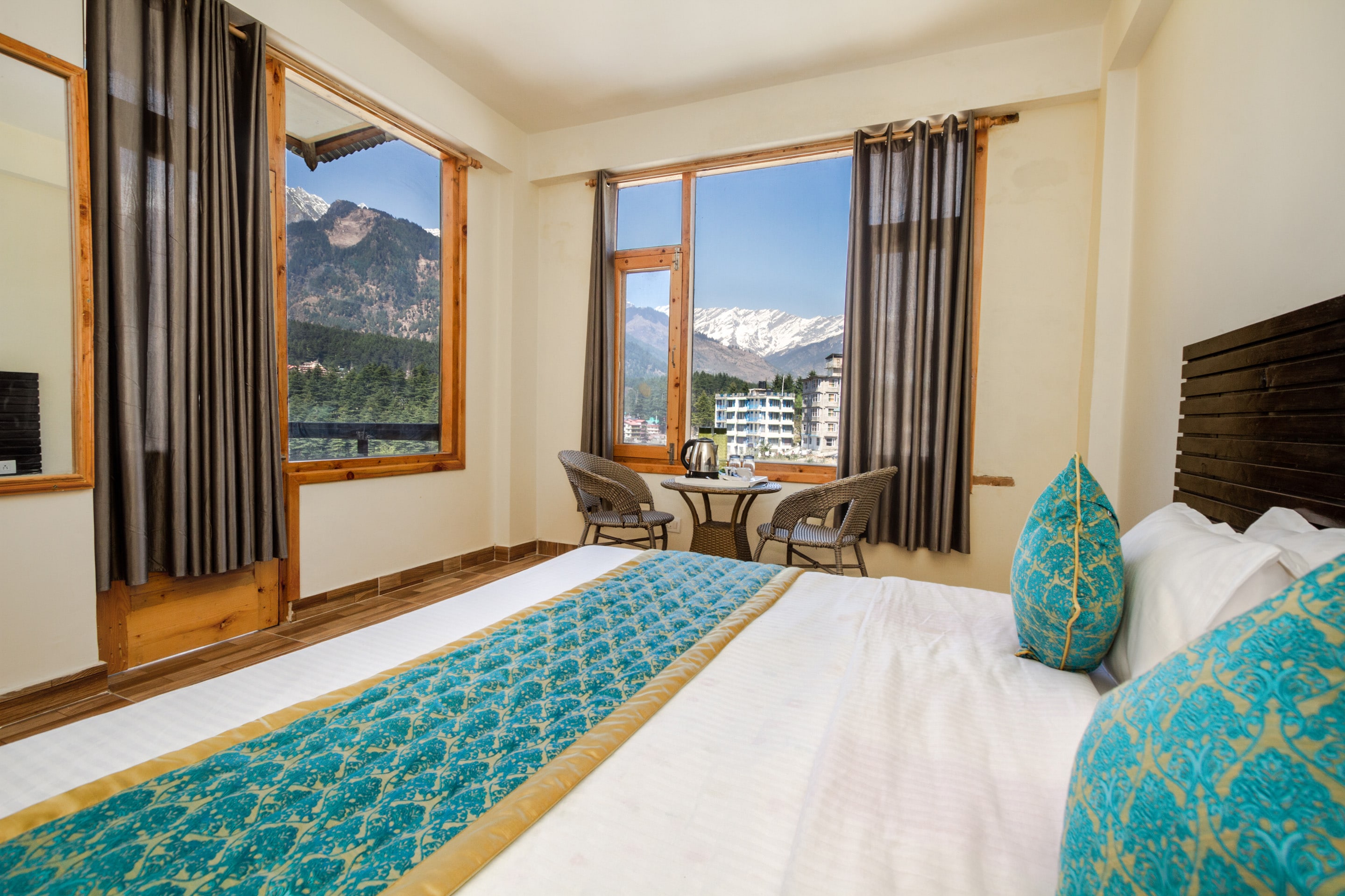 Moreish Stay | Rooms with Mountain view - Tap to explore photos