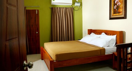 Nathapriya Residency Room Type - Deluxe Room