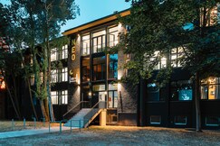 NEOHOSTEL Berlin - MAXFLI Beteiligungs GmbH