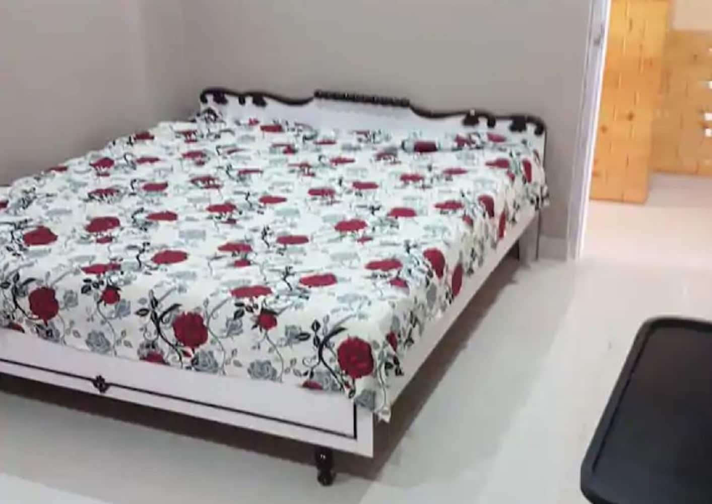 Sambhala Home Stay - Tap to explore photos