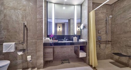Conrad Manila Room Type - KING ACCESSIBLE DELUXE RM