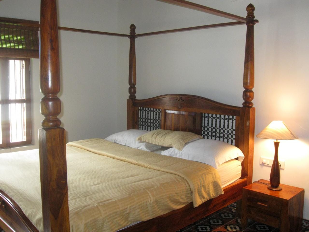 Silver Brook Estate Homestay | Rooms & Restaurant - Tap to explore photos