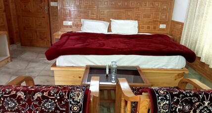 Amarsheela homestay Room Type - Premium Room