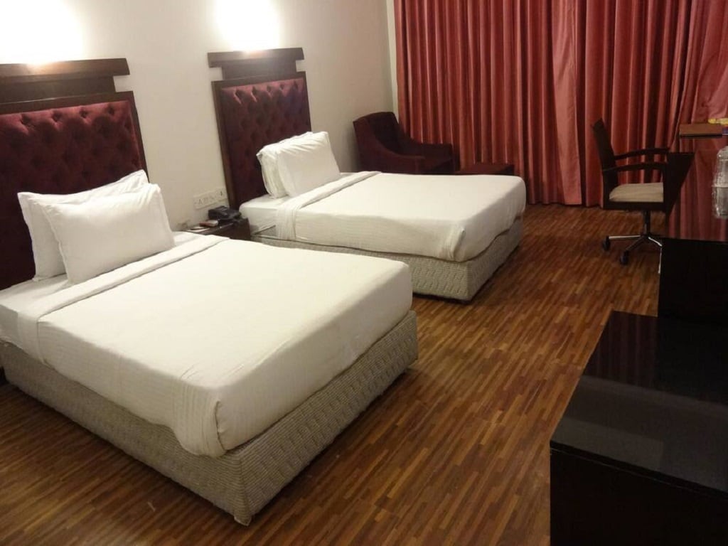 The Hotel Hindusthan International (HHI Pune) - Tap to explore photos