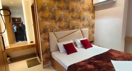 Hotel Abhinandan Inn Room Type - DELUXE ROOM