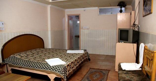 Hotel Maya Deluxe - Tap to explore photos