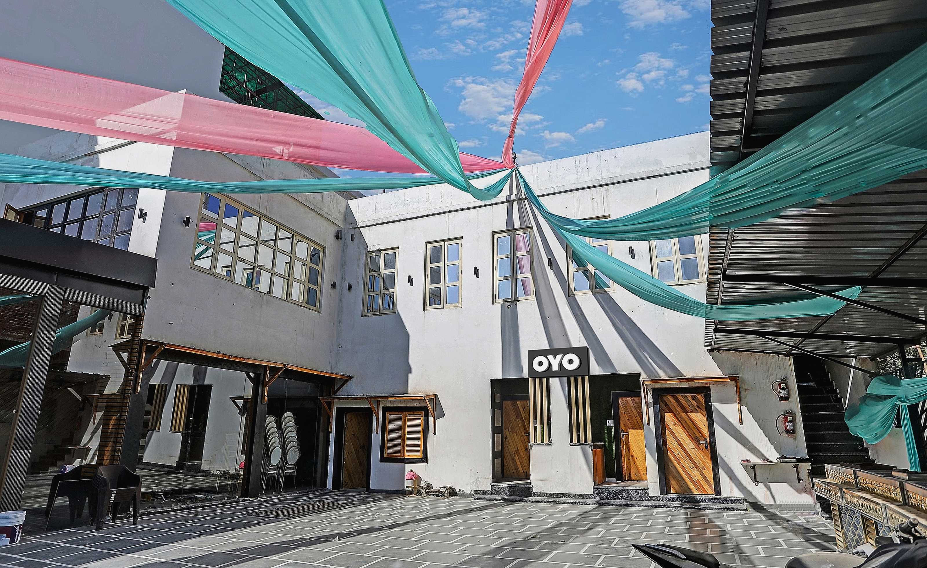 Flagship VEDA HOTEL - Tap to explore photos