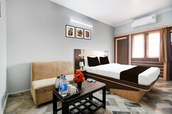 Super Townhouse Jyoti Mahal Road Rayagada