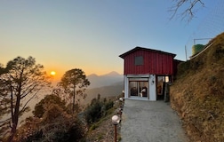 Cottage witrh Mountain View