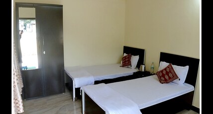Mayur Homestay Room Type - Bedroom 1