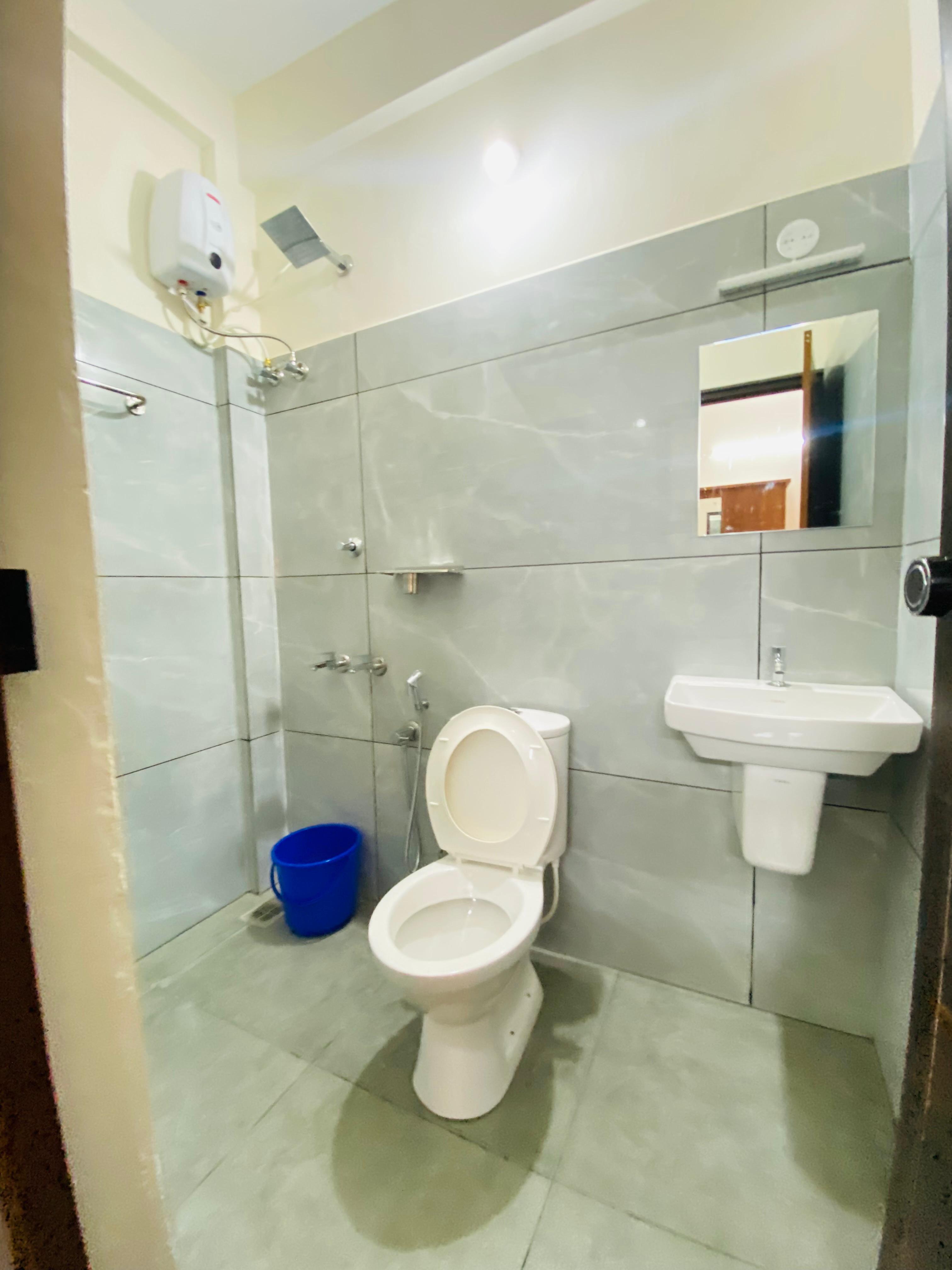 Hisham Residency Annex Kakkanad - Tap to explore photos