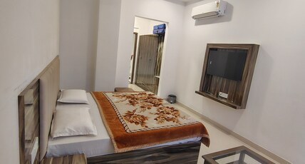 Hotel Shiraz Regency Room Type - Super Delux