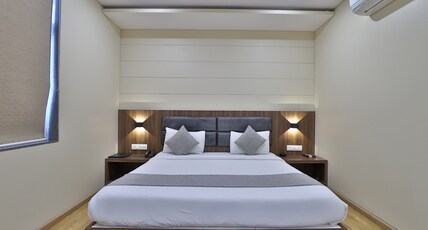 Hotel Limra Vadodara Room Type - Deluxe Room(Unmarried couple And local id not allowed)