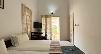 Orion Skywings Room Type - Deluxe AC Room with Balcony