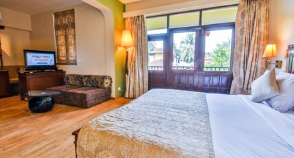Neelam's The Grand Room Type - Deluxe Room