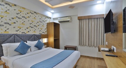 HOTEL CHANDRA PALACE Room Type - Deluxe A/C ROOM