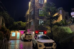 Solomon 3bedroom Apartments Alappuzha beach