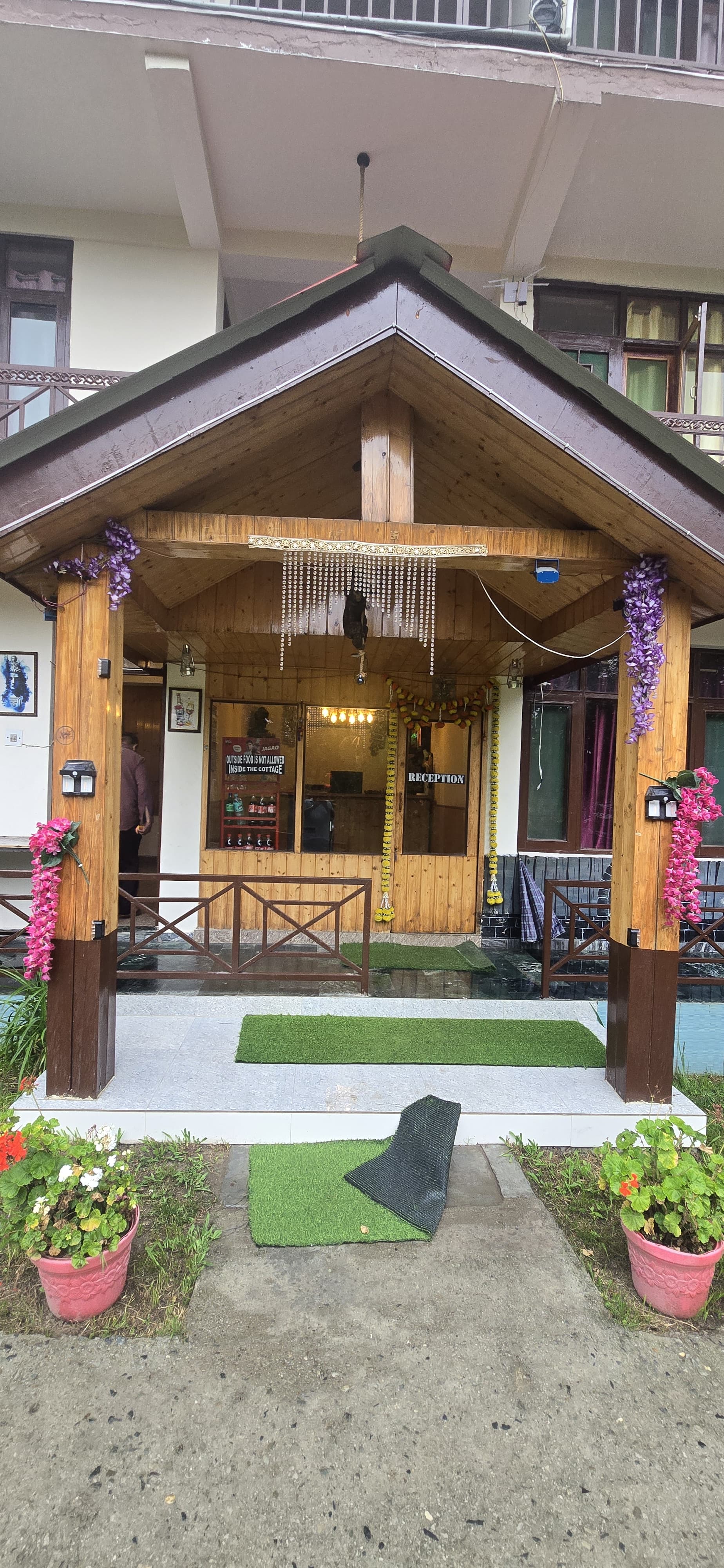 Rudra Cottage Manali - Tap to explore photos