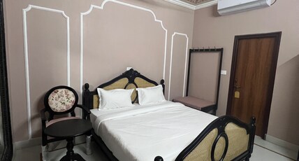 THE NIRUMA VILLA Room Type - Luxury Room