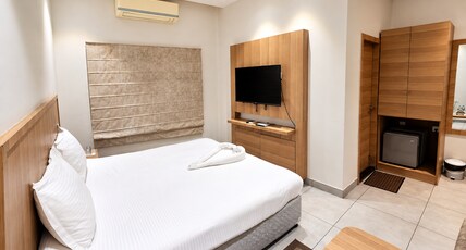 Hotel Swagath Room Type - Super Deluxe