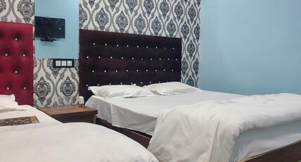 SWASTIKA INN Room Type - Bedroom 108