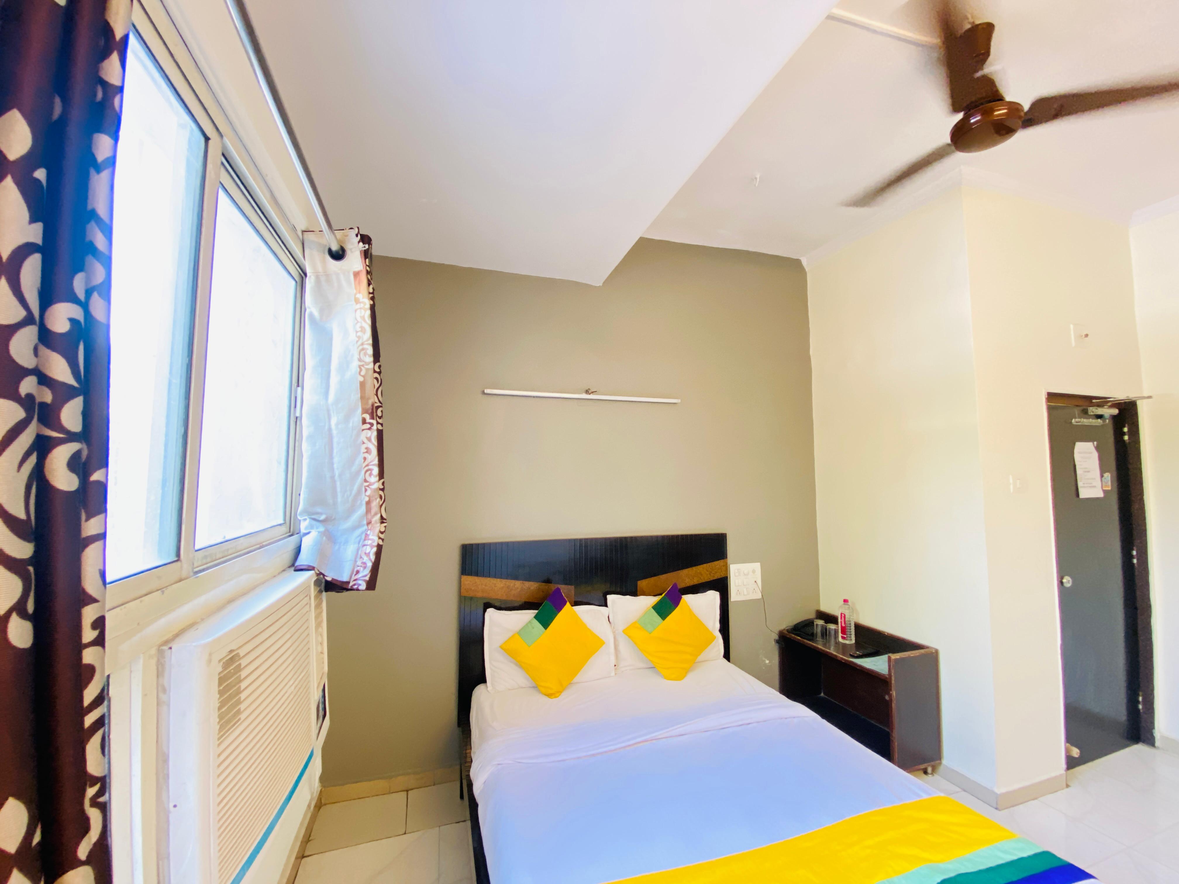 Hotel Aakash Navrangpura - Tap to explore photos