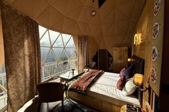 Dream Hamta cafe and Glamps