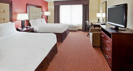 Holiday Inn Express and Suites Great Falls Room Type - 2 Queen Standard Comm Access