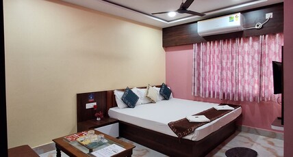 Uttara Lodge Room Type - Queen Bed A/C