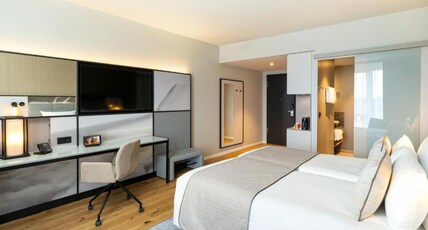 Leonardo Royal Hotel Cologne Bonn Airport Room Type - Junior Suite