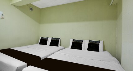 Collection O Near Taiping Mall Formerly Axis Hotel Room Type - Suite Family