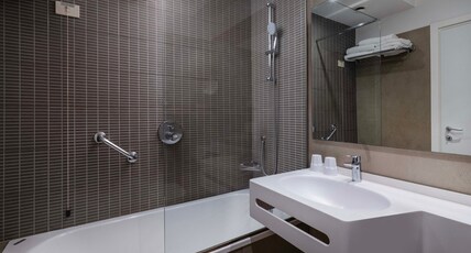 Crowne Plaza Rome-St. Peter's Hotel & Spa Room Type - Premium Room