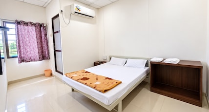 Hotel Manali Room Type - Standard Room AC Hotel Manali Room Type - Standard Room AC