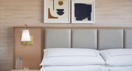 Hilton Santa Monica Hotel & Suites Room Type - 1 KING BED