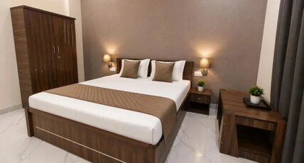 FabHotel Raadhe Room Type - Deluxe Room