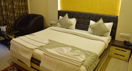 Hotel Rameshwaram Room Type - Super Deluxe