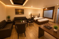 Hotel Khurana Palace