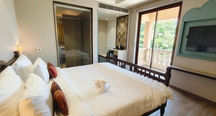 Rajwadu The Village Room Type - SKYLIGHT KING