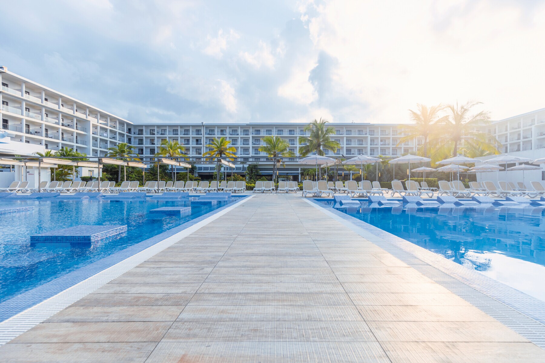 Riu Sri Lanka - 24 Hours All Inclusive - Tap to explore photos